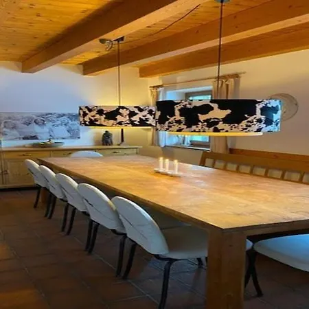 Traditional In With Sauna Goldegg