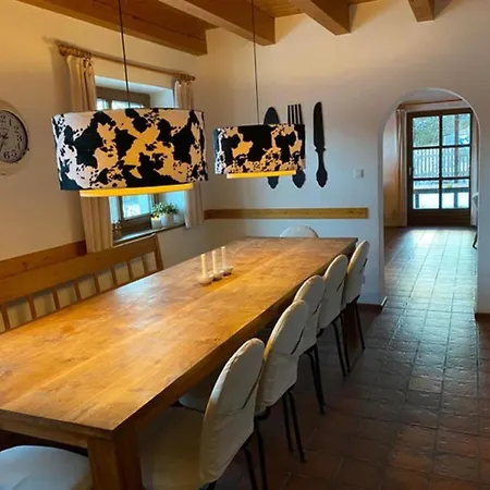 Traditional In With Sauna Goldegg